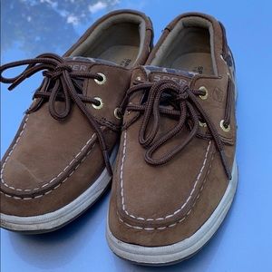 Sperry girl shoes